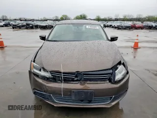 2013 Volkswagen Jetta SE with VIN 3VWDX7AJ9DM443065, listed as a Copart auction lot 51006995 with 93,981 mi miles and Salvage title. Bid and sale history available at DreamBid. Image 5.