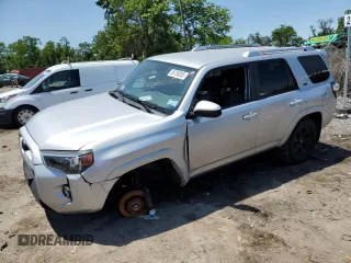 2015 Toyota 4Runner Limited with VIN JTEBU5JR2F5252251, listed as a Copart auction lot 58795055 with 115,611 mi miles and Salvage title. Bid and sale history available at DreamBid. Image 1.