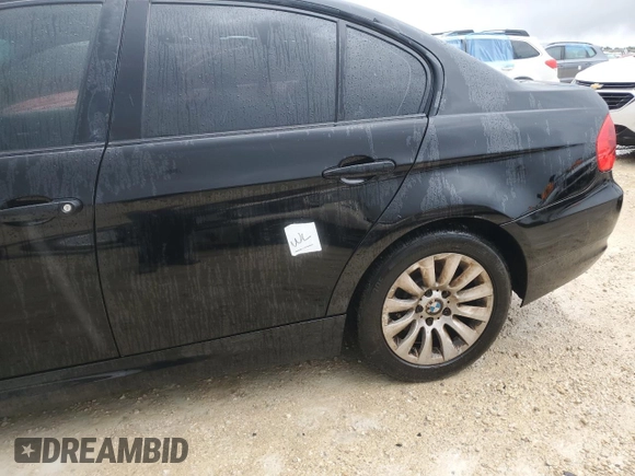 2009 BMW 3 Series 328i xDrive с VIN WBAPK73559A454418, выставлен на аукционе Copart как лот 56914195 с пробегом 105 874 миль миль и На запчасти • Non repairable. История ставок и продаж доступна на DreamBid. Изображение 12.