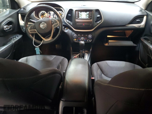 2017 Jeep Cherokee Latitude z VIN 1C4PJLCB5HW554279, wystawiony jako Copart lot #56972145 z przebiegiem 117 164 mil mil oraz Szkoda całkowita • Salvage title. Historia ofert i sprzedaży dostępna na DreamBid. Obrazek 8.