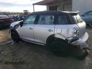 2016 MINI Countryman S with VIN WMWZC5C55GWU22112, listed as a Copart auction lot 82132654 with 60,210 mi miles and Salvage Title. Bid and sale history available at DreamBid. Image 2.
