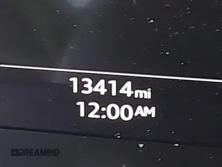 2024 Audi RS 3 z VIN WUAG4DGY8RA901259, wystawiony jako IAAI lot #41959150 z przebiegiem 13 414 mil mil oraz . Historia ofert i sprzedaży dostępna na DreamBid. Obrazek 16.