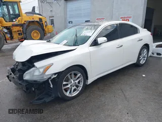 2010 Nissan Maxima SV z VIN 1N4AA5AP7AC865211, wystawiony jako IAAI lot #41783071 z przebiegiem 177 512 mil mil oraz . Historia ofert i sprzedaży dostępna na DreamBid. Obrazek 18.