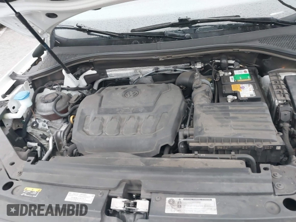 2019 Volkswagen Tiguan S z VIN 3VV1B7AX7KM018189, wystawiony jako IAAI lot #41741924 z przebiegiem 61 740 mil mil oraz . Historia ofert i sprzedaży dostępna na DreamBid. Obrazek 10.