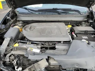 2015 Jeep Cherokee Trailhawk with VIN 1C4PJMBS9FW521872, listed as a Copart auction lot 55338955 with 146,602 mi miles and Salvage title. Bid and sale history available at DreamBid. Image 13.