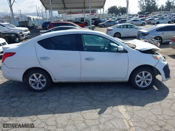2014 Nissan Versa SV with VIN 3N1CN7AP2EL801917, listed as a IAAI auction lot 41906071 with 142,770 mi miles. Bid and sale history available at carsss.com. Image 14.