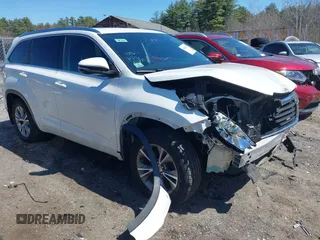 2015 Toyota Highlander XLE z VIN 5TDJKRFH0FS203332, wystawiony jako IAAI lot #42020869 z przebiegiem 247 287 mil mil oraz . Historia ofert i sprzedaży dostępna na DreamBid. Obrazek 1.