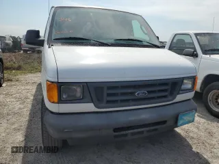 2004 Ford Econoline Cargo with VIN 1FTRE14W94HA79656, listed as a Copart auction lot 75132854 with 202,889 mi miles and Salvage Title. Bid and sale history available at carsss.com. Image 5.