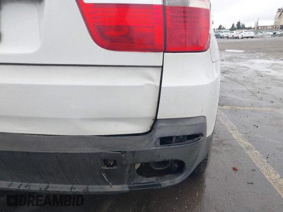 2008 BMW X5 3.0si with VIN 5UXFE43528L022780, listed as a IAAI auction lot 41503723 with 152,468 mi miles. Bid and sale history available at carsss.com. Image 17.