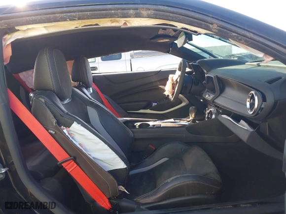 2023 Chevrolet Camaro 1SS with VIN 1G1FE1R72P0110276, listed as a IAAI auction lot 41658920 with 1 mi miles. Bid and sale history available at carsss.com. Image 5.