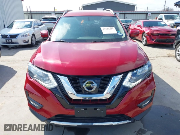 2017 Nissan Rogue SL z VIN JN8AT2MT5HW405814, wystawiony jako IAAI lot #41512457 z przebiegiem 71 161 mil mil oraz . Historia ofert i sprzedaży dostępna na DreamBid. Obrazek 13.