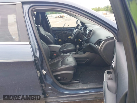 2021 Jeep Cherokee Latitude Lux with VIN 1C4PJLMX2MD107165, listed as a IAAI auction lot 42456893 with 62,625 mi miles and . Bid and sale history available at DreamBid. Image 5.