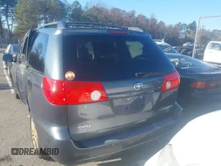 2010 Toyota Sienna XLE with VIN 5TDYK4CC7AS337726, listed as a IAAI auction lot 41904653 with 174,564 mi miles. Bid and sale history available at carsss.com. Image 16.