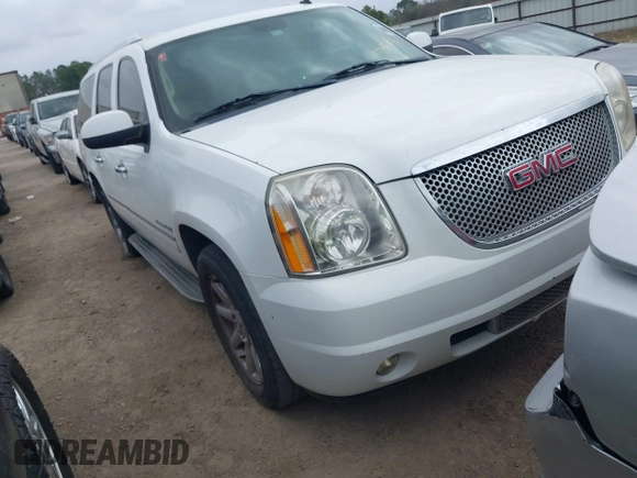 2009 GMC Denali z VIN 1GKFC06209R233352, wystawiony jako IAAI lot #41746559 z przebiegiem 179 682 mil mil oraz . Historia ofert i sprzedaży dostępna na DreamBid. Obrazek 1.