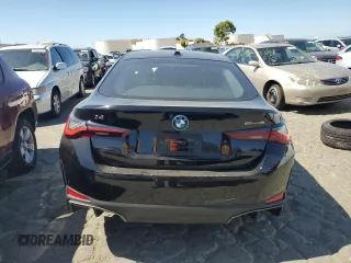 2023 BMW i4 eDrive35 z VIN WBY43AW07PFR25578, wystawiony jako Copart lot #67667383 z przebiegiem 78 mil mil oraz . Historia ofert i sprzedaży dostępna na DreamBid. Obrazek 6.