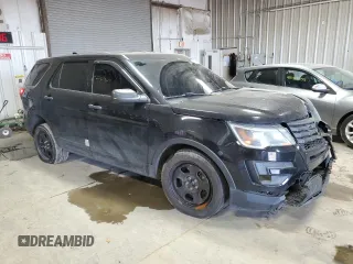 2016 Ford Police Interceptor Utility z VIN 1FM5K8AT6GGB65457, wystawiony jako Copart lot #48235605 z przebiegiem 104 513 mil mil oraz Szkoda całkowita • Salvage title. Historia ofert i sprzedaży dostępna na DreamBid. Obrazek 4.