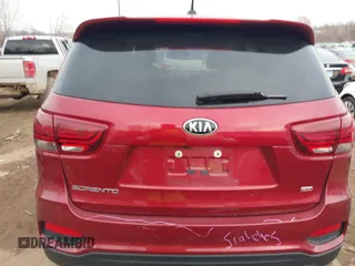 2019 Kia Sorento L with VIN 5XYPG4A35KG512845, listed as a IAAI auction lot 41716900 with 90,950 mi miles. Bid and sale history available at carsss.com. Image 16.