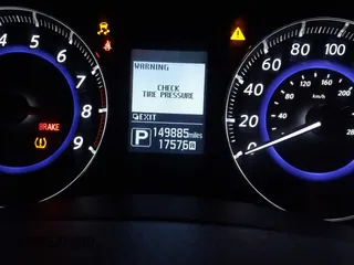 2016 Infiniti QX70 z VIN JN8CS1MW7GM400558, wystawiony jako IAAI lot #40917829 z przebiegiem 149 885 mil mil oraz . Historia ofert i sprzedaży dostępna na DreamBid. Obrazek 15.