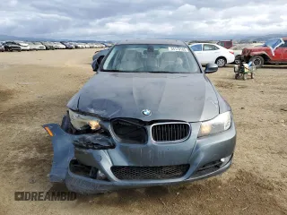 2011 BMW 3 Series 328i z VIN WBAPH5C52BA445975, wystawiony jako Copart lot #54179105 z przebiegiem 117 147 mil mil oraz Szkoda całkowita • Salvage title. Historia ofert i sprzedaży dostępna na DreamBid. Obrazek 5.