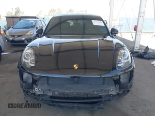 2015 Porsche Macan S with VIN WP1AB2A58FLB51761, listed as a IAAI auction lot 41881994 with 45,540 mi miles. Bid and sale history available at carsss.com. Image 13.