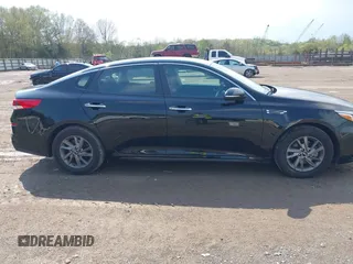 2019 Kia Optima LX with VIN 5XXGT4L3XKG349221, listed as a IAAI auction lot 41982906 with 31,251 mi miles. Bid and sale history available at carsss.com. Image 13.