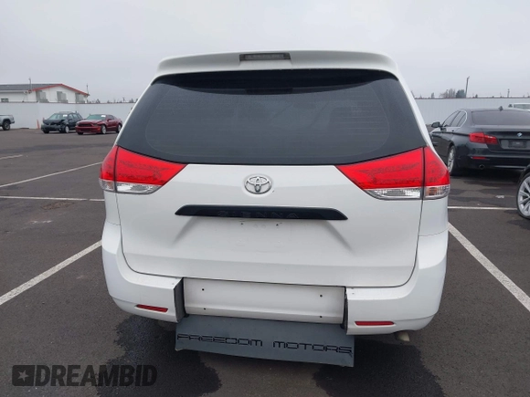 2012 Toyota Sienna with VIN 5TDZK3DCXCS271365, listed as a IAAI auction lot 38121628 with 101,756 mi miles and . Bid and sale history available at DreamBid. Image 14.