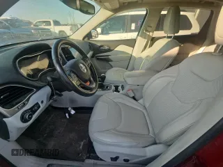 2019 Jeep Cherokee Limited with VIN 1C4PJMDN7KD219929, listed as a Copart auction lot 61697895 with 127,006 mi miles and Clean title. Bid and sale history available at DreamBid. Image 5.