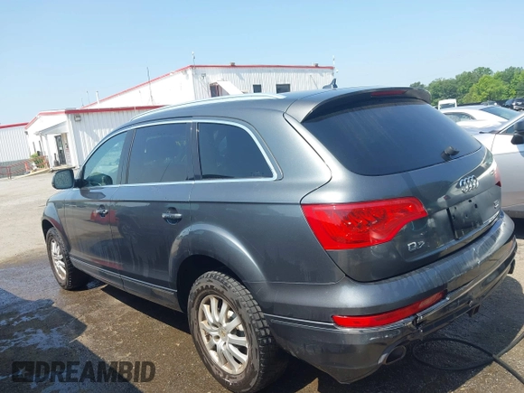 2014 Audi Q7 Premium Plus z VIN WA1LMAFE7ED004521, wystawiony jako IAAI lot #42547695 z przebiegiem 175 219 mil mil oraz . Historia ofert i sprzedaży dostępna na DreamBid. Obrazek 3.