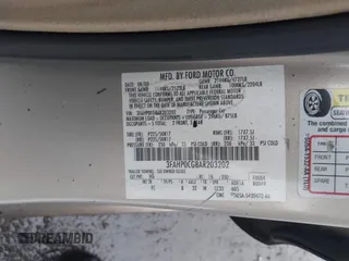 2010 Ford Fusion SEL with VIN 3FAHP0CG8AR203202, listed as a IAAI auction lot 41641586 with 1 mi miles. Bid and sale history available at carsss.com. Image 9.