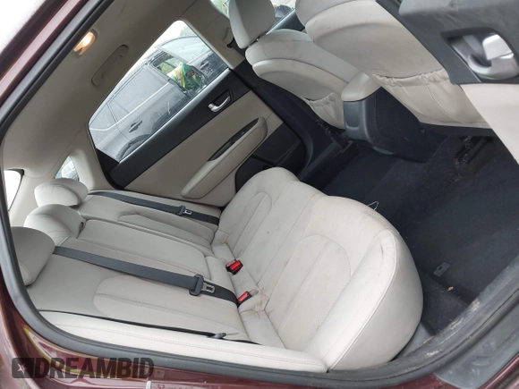 2016 Kia Optima LX with VIN 5XXGT4L31GG053429, listed as a IAAI auction lot 42464513 with 122,397 mi miles and . Bid and sale history available at DreamBid. Image 8.