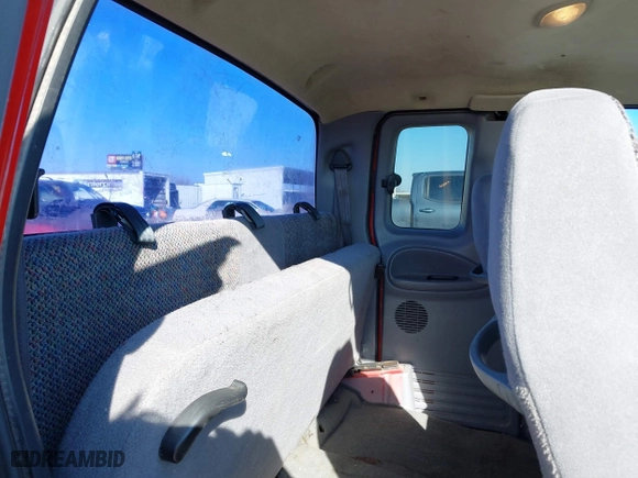 2002 Dodge Ram 2500 with VIN 3B7KC23C22M220046, listed as a IAAI auction lot 41651900 with 260,860 mi miles. Bid and sale history available at carsss.com. Image 8.