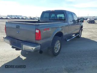 2010 Ford Super Duty F-250 SRW XL with VIN 1FTSW2BR8AEB13729, listed as a IAAI auction lot 40970768 with 228,863 mi miles. Bid and sale history available at carsss.com. Image 4.