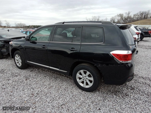 2013 Toyota Highlander with VIN 5TDBK3EH8DS242525, listed as a Copart auction lot 53174805 with 137,608 mi miles and Non Repairable. Bid and sale history available at carsss.com. Image 2.