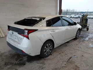 2019 Toyota Prius LE with VIN JTDL9RFU1K3009518, listed as a IAAI auction lot 41262569 with 59,828 mi miles and . Bid and sale history available at DreamBid. Image 4.