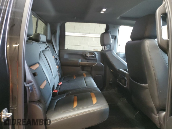 2020 GMC Sierra 2500HD AT4 z VIN 1GT49PEY7LF135671, wystawiony jako Copart lot #55740405 z przebiegiem 80 382 mil mil oraz Szkoda całkowita • Salvage title. Historia ofert i sprzedaży dostępna na DreamBid. Obrazek 10.