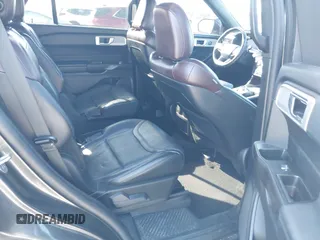 2020 Ford Explorer Platinum with VIN 1FM5K8HC4LGA48685, listed as a IAAI auction lot 41343225 with 55,459 mi miles. Bid and sale history available at carsss.com. Image 8.