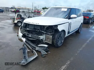 2022 Land Rover Range Rover Westminster z VIN SALGS2RU0NA464488, wystawiony jako IAAI lot #41808857 z przebiegiem 46 031 mil mil oraz . Historia ofert i sprzedaży dostępna na DreamBid. Obrazek 6.