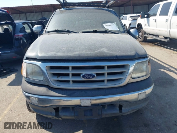 1999 Ford F-150 с VIN 1FTRX17W5XNA42082, выставлен на аукционе IAAI как лот 40599993 с пробегом Не указан миль и . История ставок и продаж доступна на DreamBid. Изображение 12.