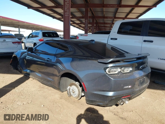 2023 Chevrolet Camaro ZL1 z VIN 1G1FK1R6XP0105522, wystawiony jako IAAI lot #42100363 z przebiegiem 8771 mil mil oraz . Historia ofert i sprzedaży dostępna na DreamBid. Obrazek 3.