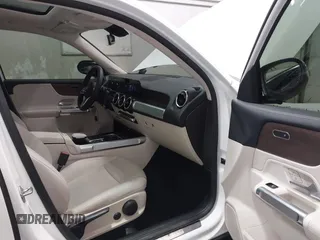 2022 Mercedes-Benz GLB 250 z VIN W1N4M4HB4NW248994, wystawiony jako IAAI lot #41965880 z przebiegiem 19 402 mil mil oraz . Historia ofert i sprzedaży dostępna na DreamBid. Obrazek 5.