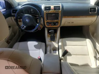 2010 Volkswagen Jetta Wolfsburg Edition with VIN 3VWRJ7AJ2AM060622, listed as a Copart auction lot 72686204 with 146,998 mi miles and Salvage title. Bid and sale history available at DreamBid. Image 8.