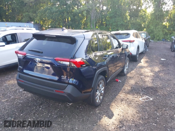 2025 Toyota RAV4 XLE Premium with VIN 2T3A1RFV8SW498844, listed as a IAAI auction lot 42517868 with 5,152 mi miles and . Bid and sale history available at DreamBid. Image 4.