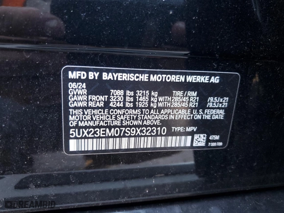 2025 BMW X7 xDrive40i with VIN 5UX23EM07S9X32310, listed as a Copart auction lot 49441125 with 8,852 mi miles and Salvage Title. Bid and sale history available at carsss.com. Image 14.