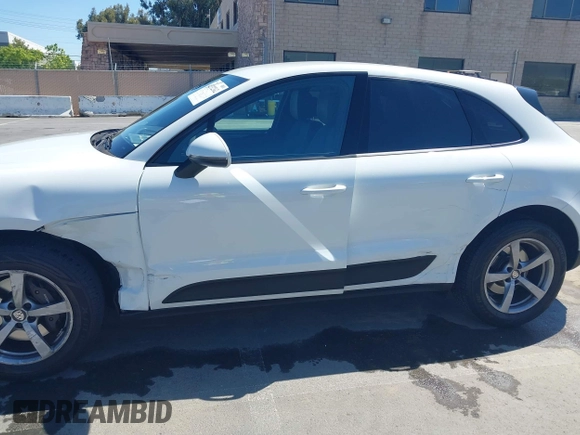 2021 Porsche Macan с VIN WP1AA2A51MLB00523, выставлен на аукционе IAAI как лот 42332562 с пробегом 61 254 миль миль и . История ставок и продаж доступна на DreamBid. Изображение 6.