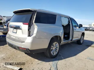 2021 GMC Yukon XL SLT with VIN 1GKS2GKD7MR421859, listed as a Copart auction lot 82650854 with 85,775 mi miles and Salvage Title. Bid and sale history available at carsss.com. Image 3.