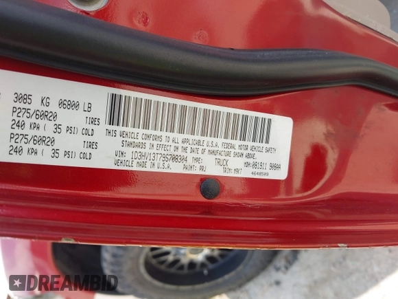 2009 Dodge 1500 Laramie z VIN 1D3HV13T79S708304, wystawiony jako IAAI lot #42445125 z przebiegiem 179 069 mil mil oraz . Historia ofert i sprzedaży dostępna na DreamBid. Obrazek 9.