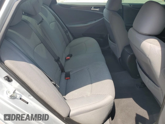 2013 Hyundai Sonata GLS z VIN 5NPEB4AC4DH718112, wystawiony jako Copart lot #59564415 z przebiegiem 120 955 mil mil oraz Szkoda całkowita • Salvage title. Historia ofert i sprzedaży dostępna na DreamBid. Obrazek 10.