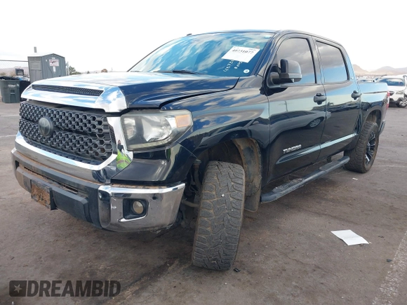 2018 Toyota Tundra 2WD SR5 with VIN 5TFEM5F12JX131561, listed as a IAAI auction lot 40731077 with 44,050 mi miles. Bid and sale history available at carsss.com. Image 2.