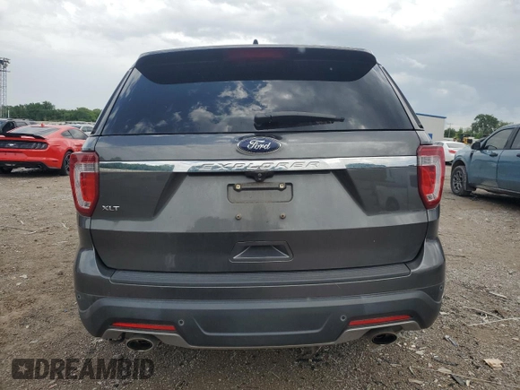 2018 Ford Explorer XLT z VIN 1FM5K7D80JGC54417, wystawiony jako Copart lot #54900345 z przebiegiem 84 896 mil mil oraz Szkoda całkowita • Salvage title. Historia ofert i sprzedaży dostępna na DreamBid. Obrazek 6.