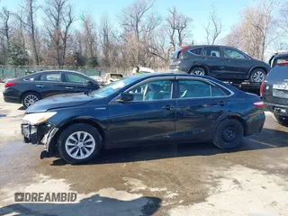 2015 Toyota Camry LE z VIN 4T1BD1FK8FU172673, wystawiony jako IAAI lot #41780228 z przebiegiem 171 308 mil mil oraz . Historia ofert i sprzedaży dostępna na DreamBid. Obrazek 14.